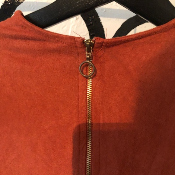 Dress - Picture 3 of 4